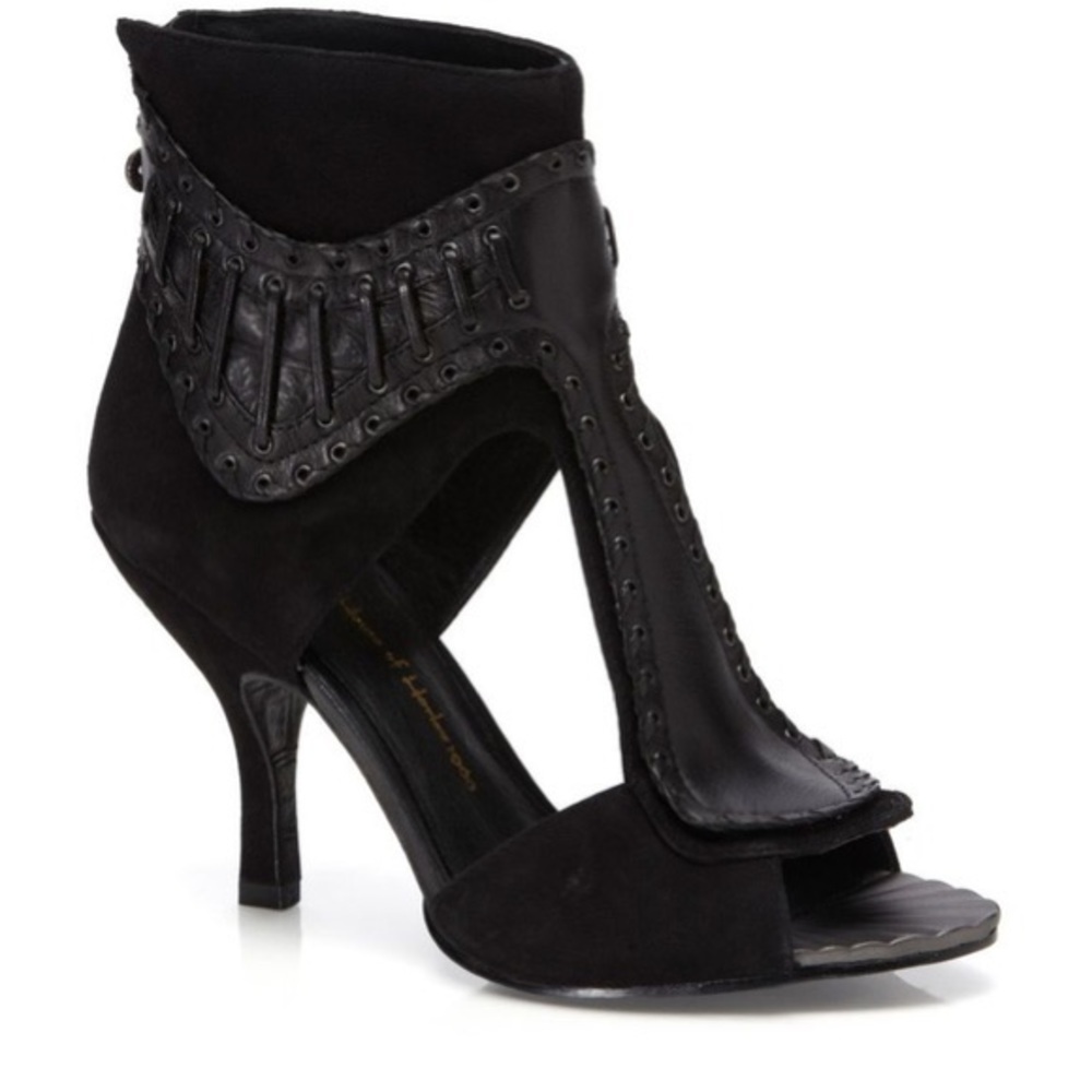 House of Harlow 1960 Black Mikola Leather Sandals